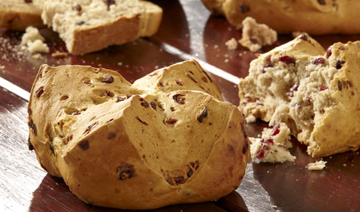 CLOSE_UP_Cranberry_Orange_Bread